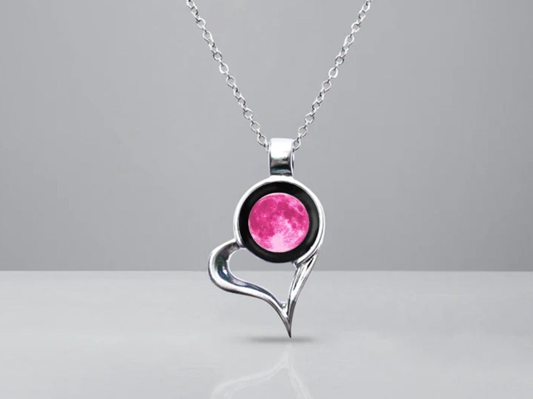 Heart-Link Necklace (Luna In Color)
