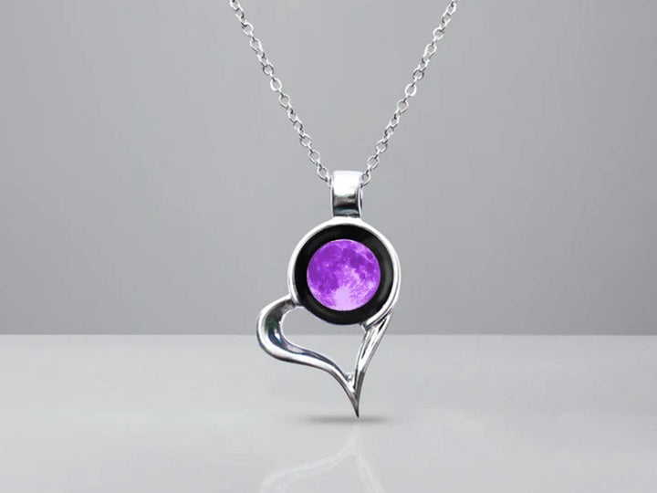 Heart-Link Necklace (Luna In Color)