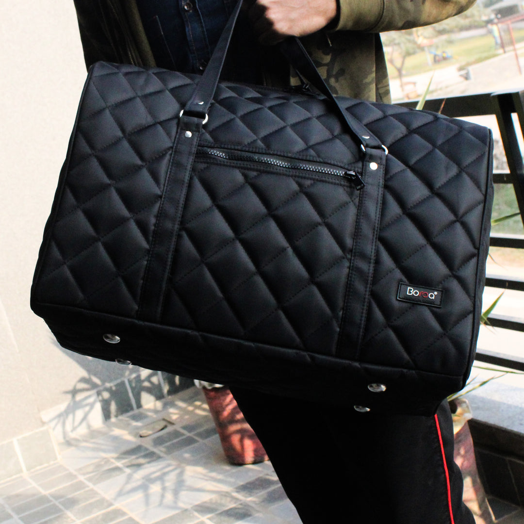 PREMIUM BLACK QUILTED DUFFLE BAG + FREE GIFT
