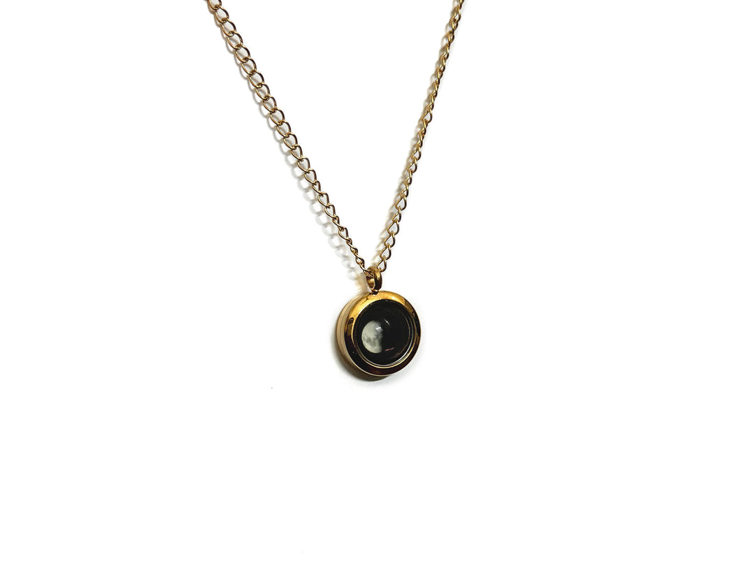 Birthmoon Premium Necklace (Gold)