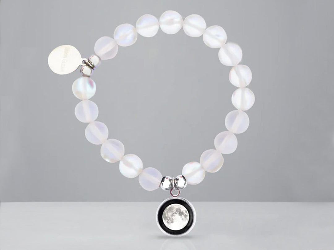 Birthmoon Beaded Bracelet (White)