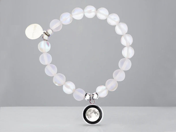 Birthmoon Beaded Bracelet (White)