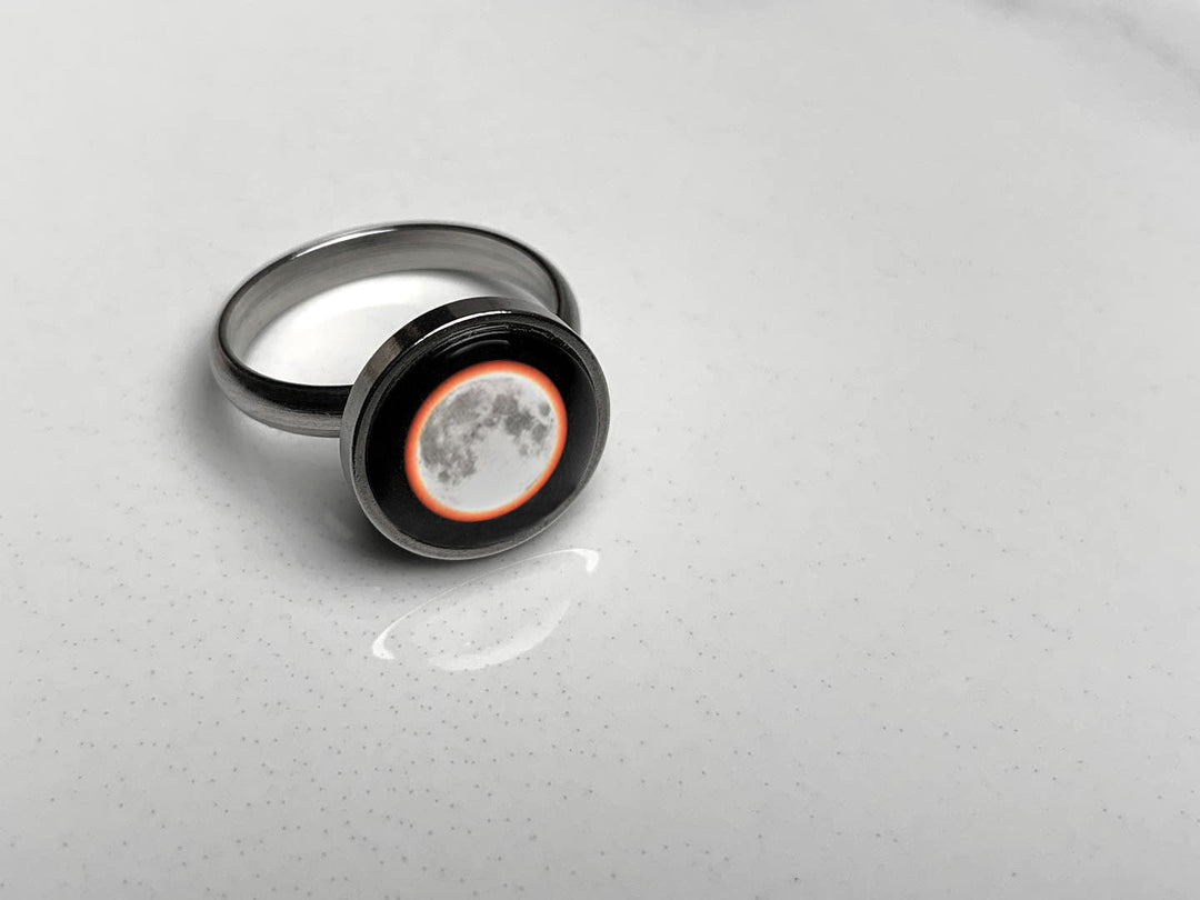 Ring (Luna In Color)